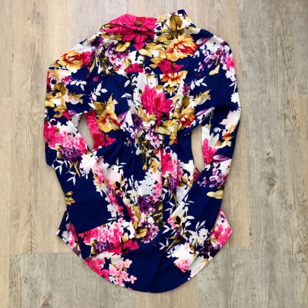 Pre-owned Express Floral Blouse - Picture 10 of 10